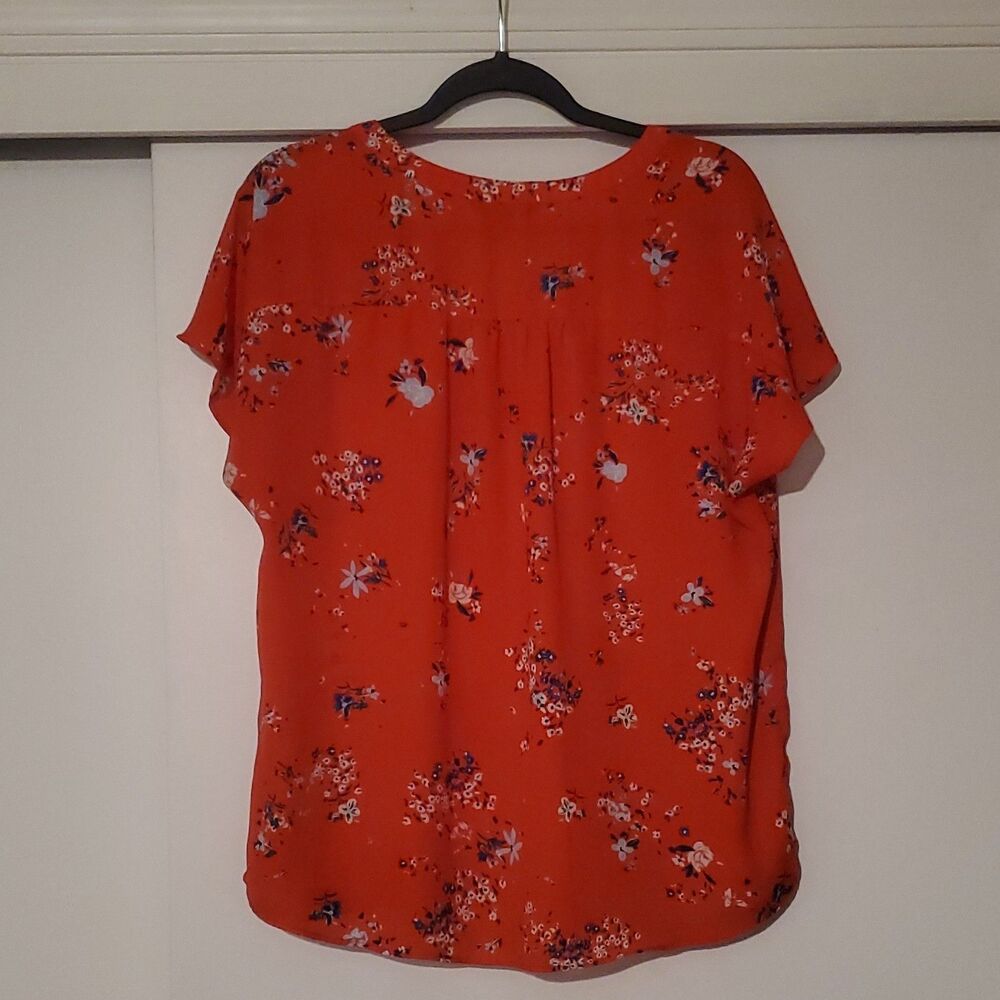Banana Republic Women's L Floral Pullover Blouse Short Sleeve Round Neck Red - Picture 3 of 3